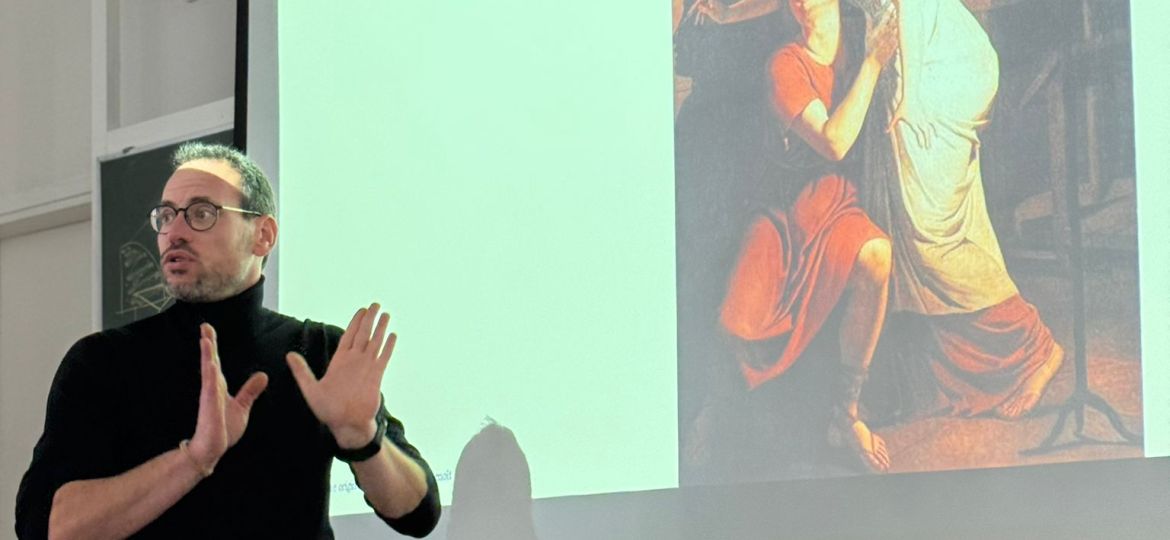 WhatsApp Image 2025-12-15 at 15.22.42